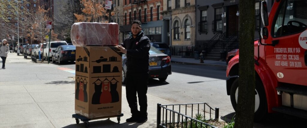 Queens Flatrate mover on the Street